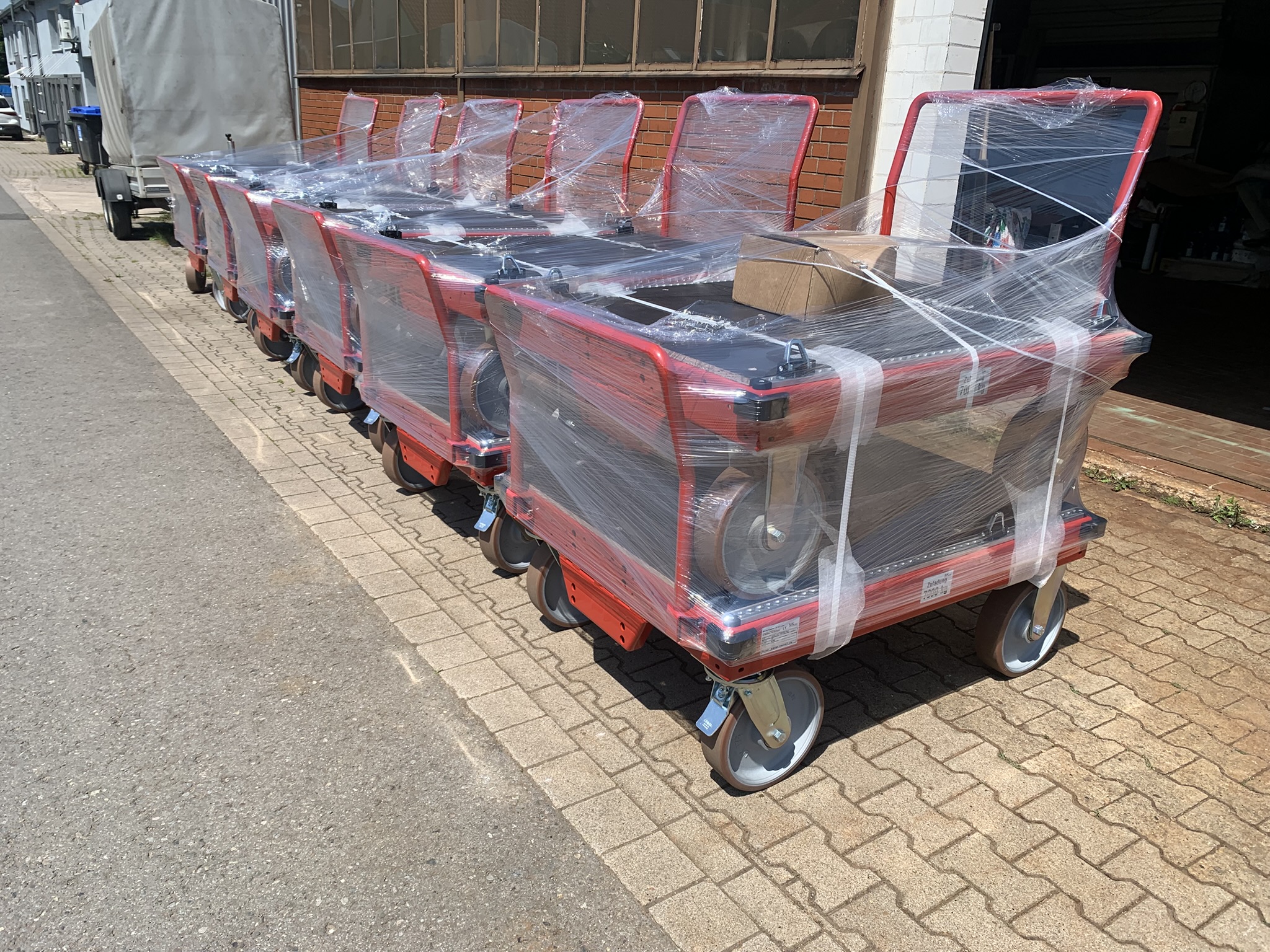 Zuladung 7000 kg Flipper Trolley Zuladungsschild 7.000 kg am Flipper Trolley Schwerlast-Transportwagen