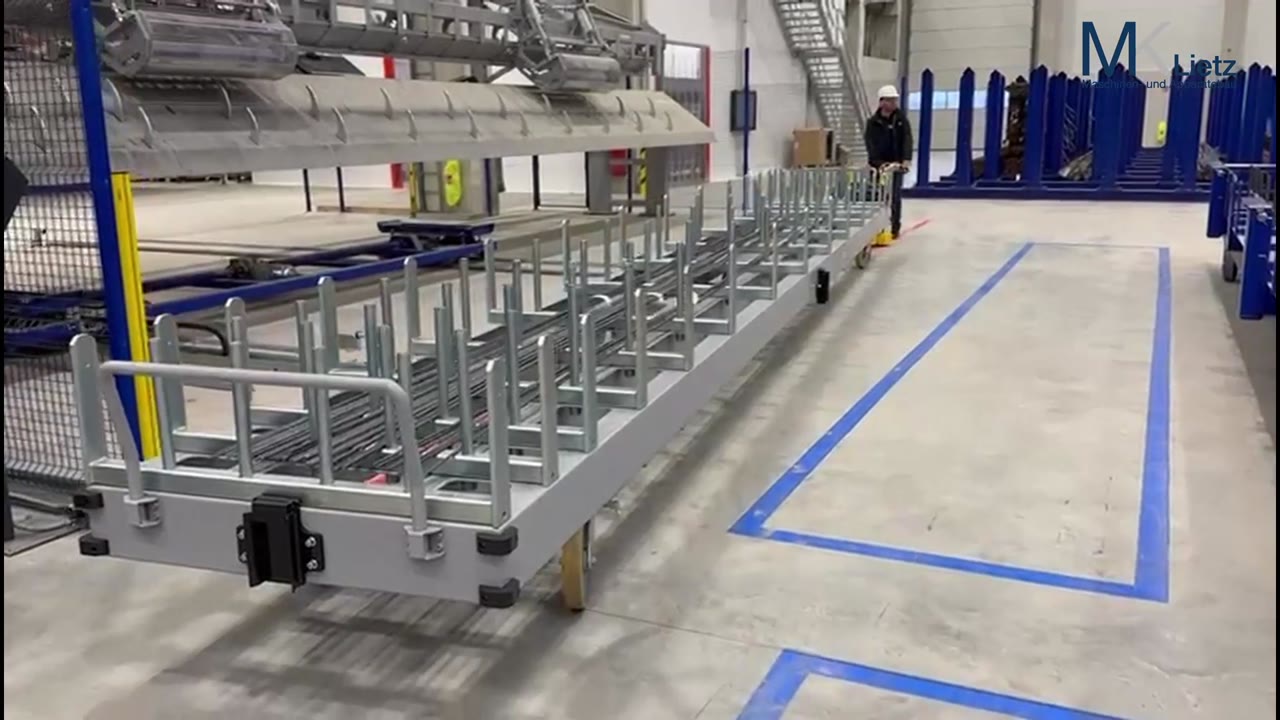 Kundenspezifischer 10 m Langgut-Transportwagen im Produktionsumfeld